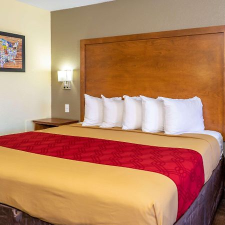 Econo Lodge Weldon - Roanoke Rapids Buitenkant foto