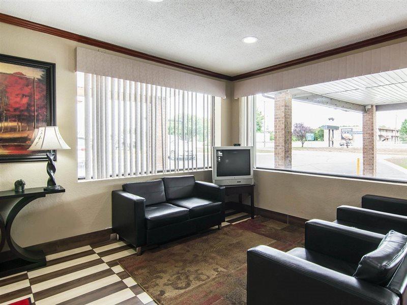Econo Lodge Weldon - Roanoke Rapids Buitenkant foto