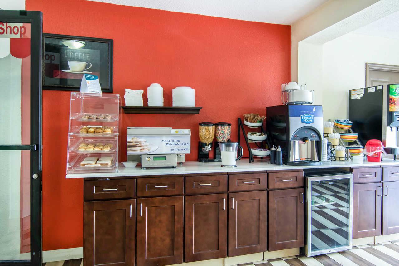 Econo Lodge Weldon - Roanoke Rapids Buitenkant foto