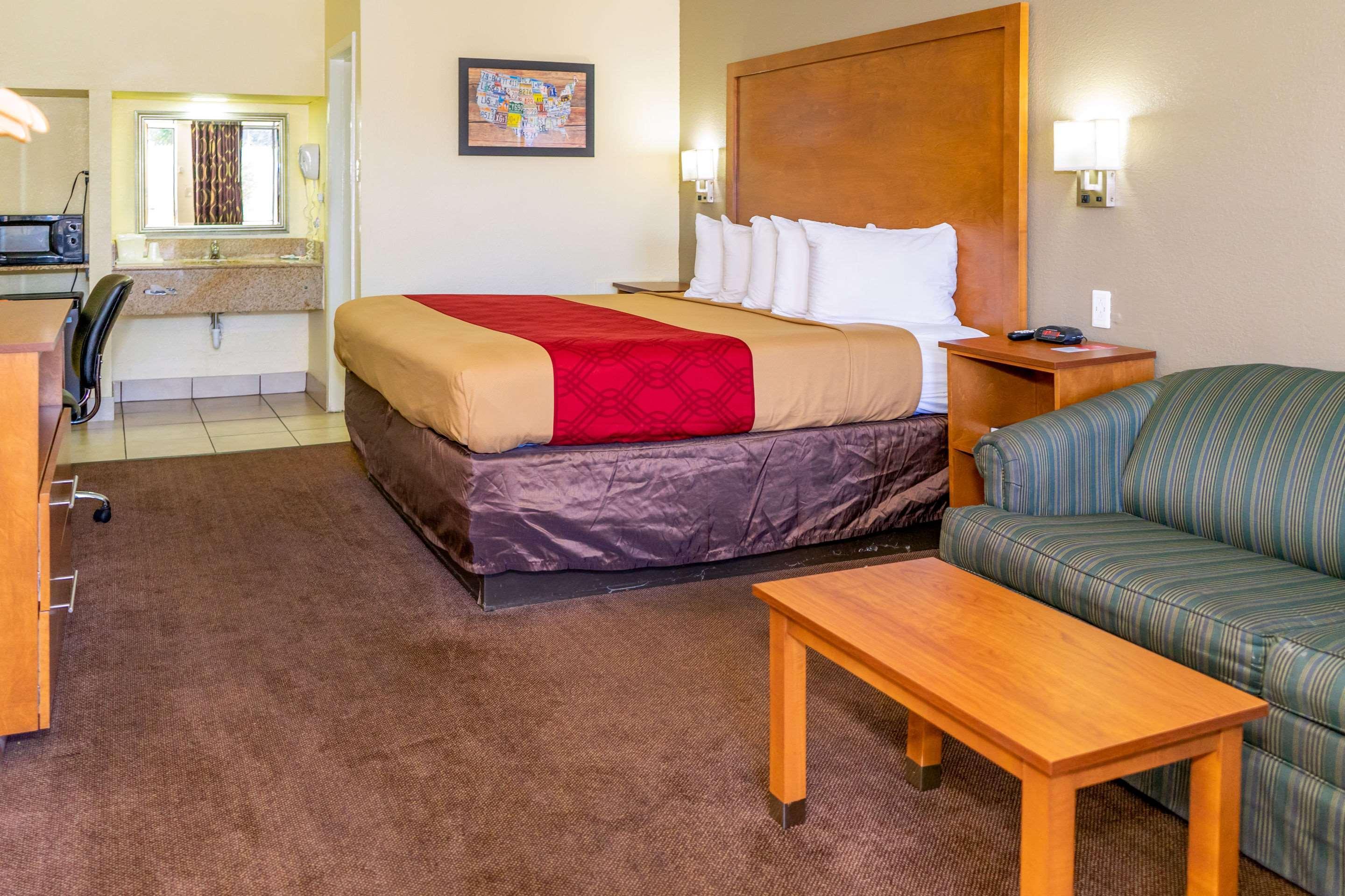 Econo Lodge Weldon - Roanoke Rapids Buitenkant foto
